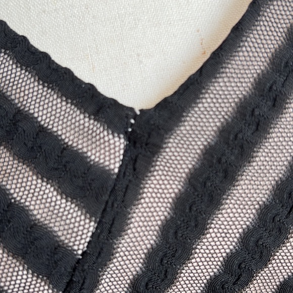 Dress - Picture 5 of 7